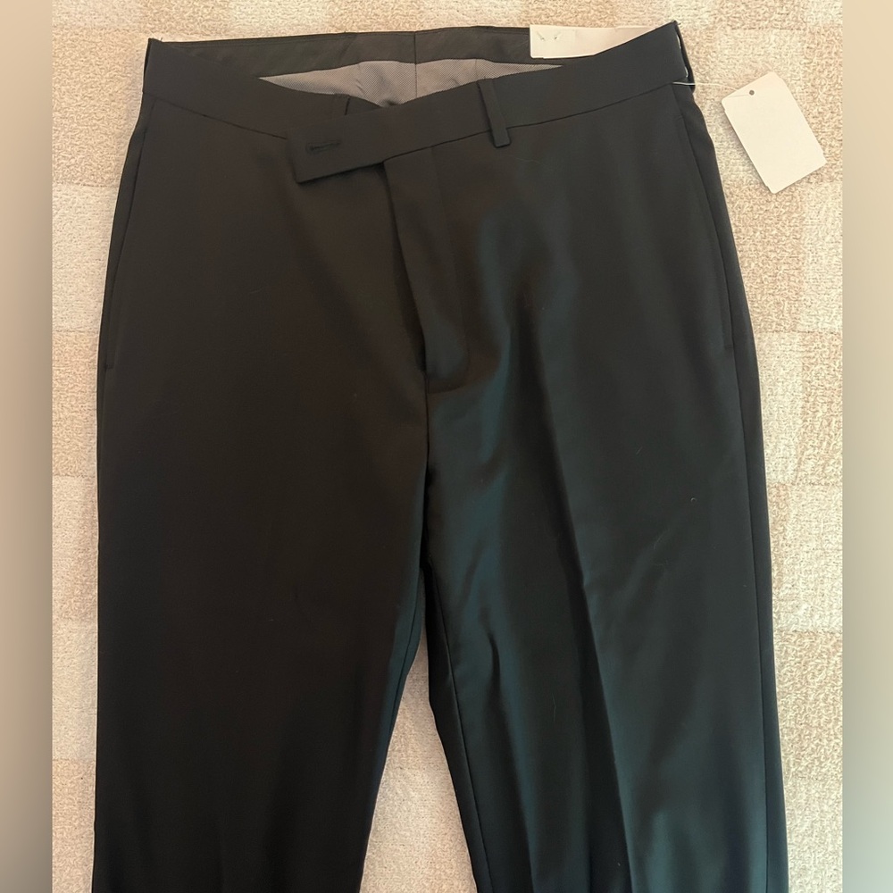 Men’s Calvin Klein dress pants 32x32 brand new with tags